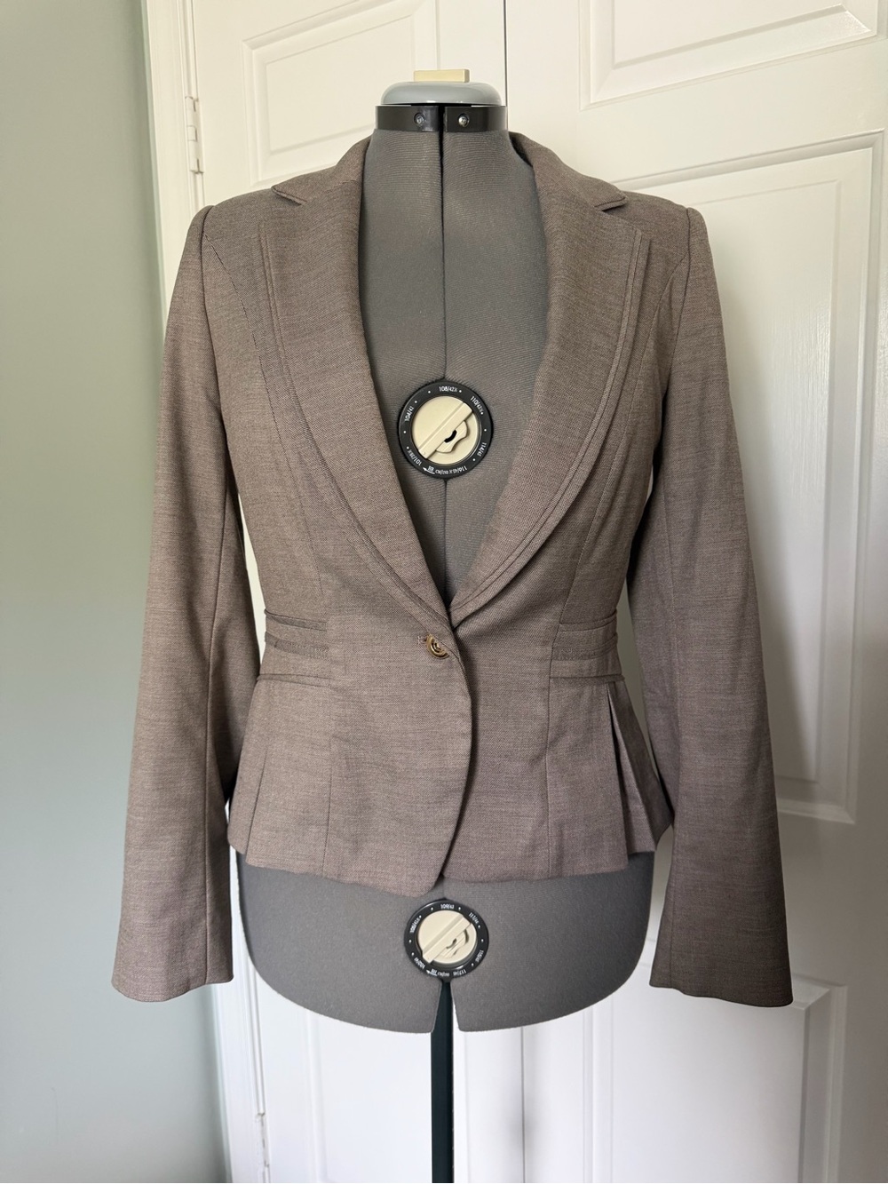 EUC WHBM Tailored Taupe Women's Blazer Jacket 10